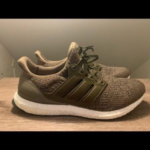 **Sold***Adidas UltraBoost
